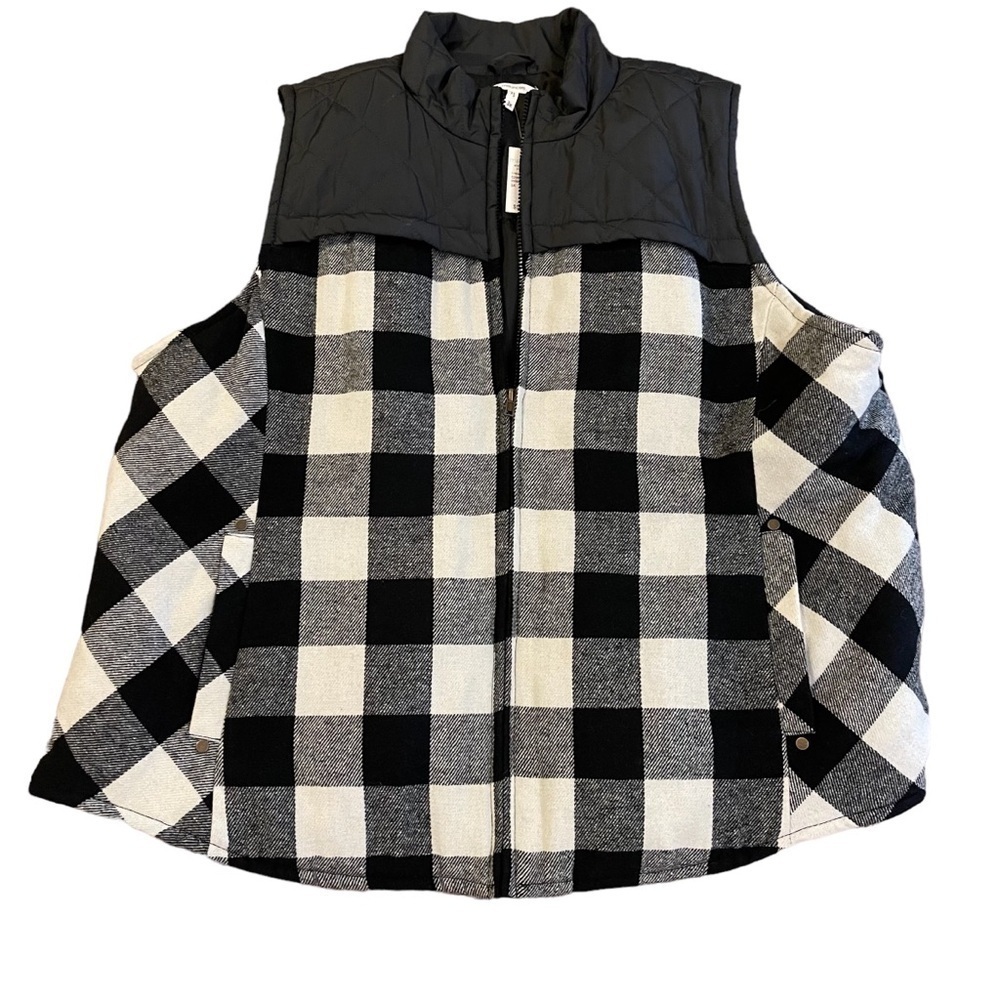 NWT MAURICES Black & White Buffalo Plaid Zip Up Vest Jacket 3X